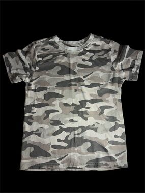 Indigo Kids Camo Short Sleeve Tee - Gray w/Green undertone Camo boys size 8